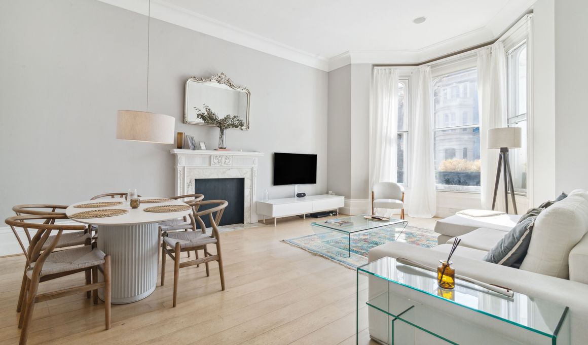 Understanding Your Lease: Key Terms Every Flat Owner Should Know