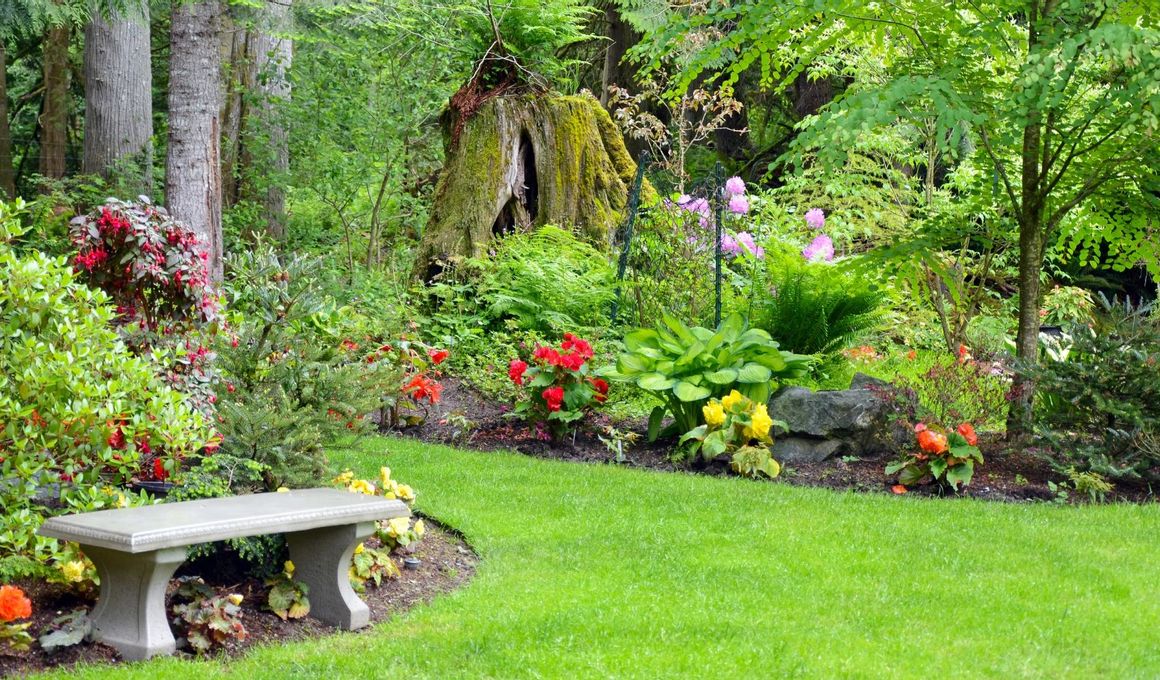 Hidden Courtyards, Gardens and Free Parks to Discover This Spring