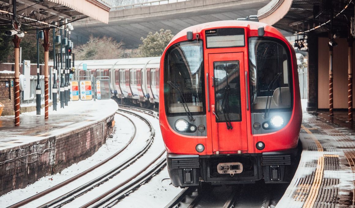 Transportation Guide: Getting Around Kensington and Chelsea with Ease