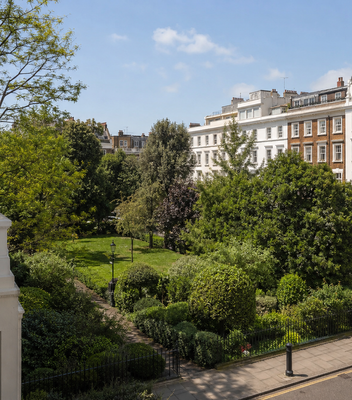 Most Romantic Spots in Kensington and Chelsea