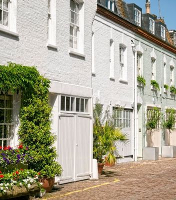 London's Secret Mews